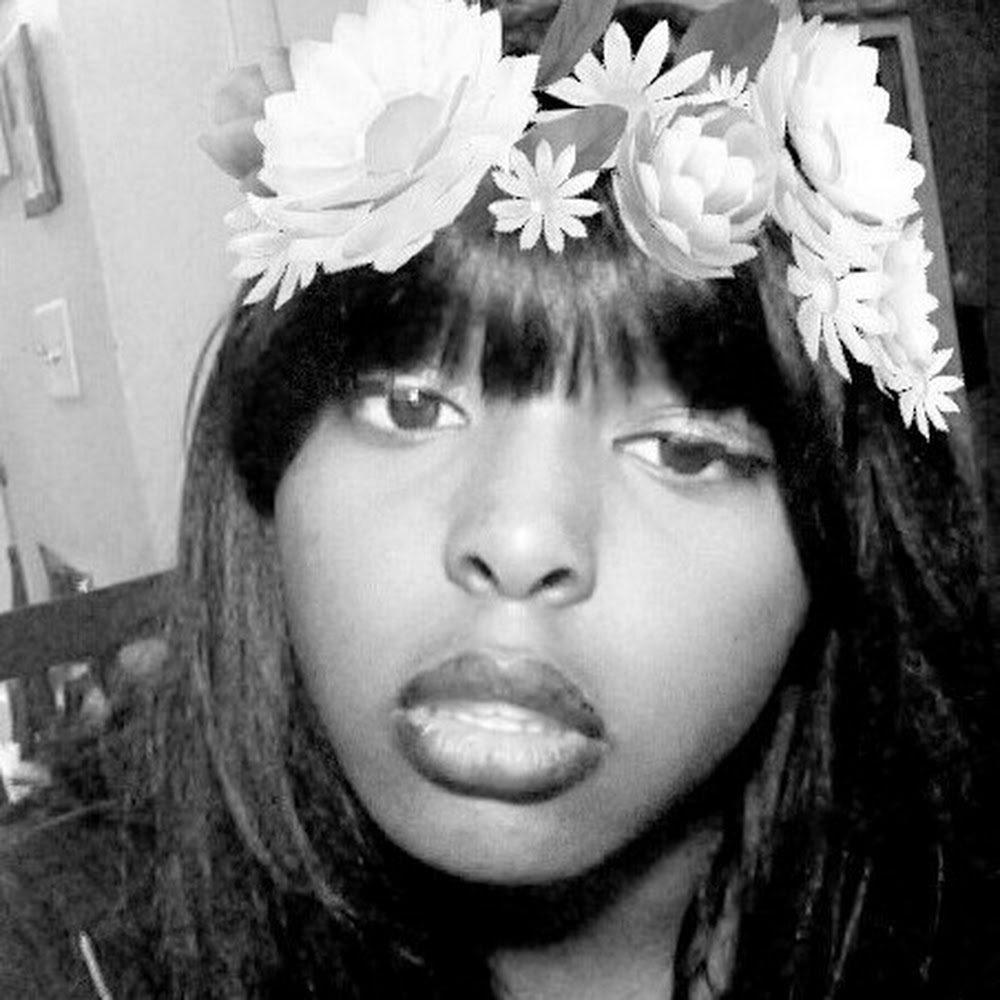 Meet your Posher, Quiniece